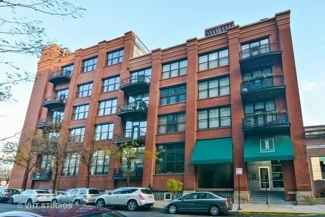 Unit for sale at 1000 W Washington Boulevard, Chicago, IL 60607