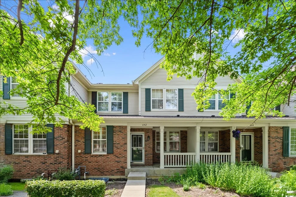 Unit for sale at 642 W Moreland Avenue, Addison, IL 60101