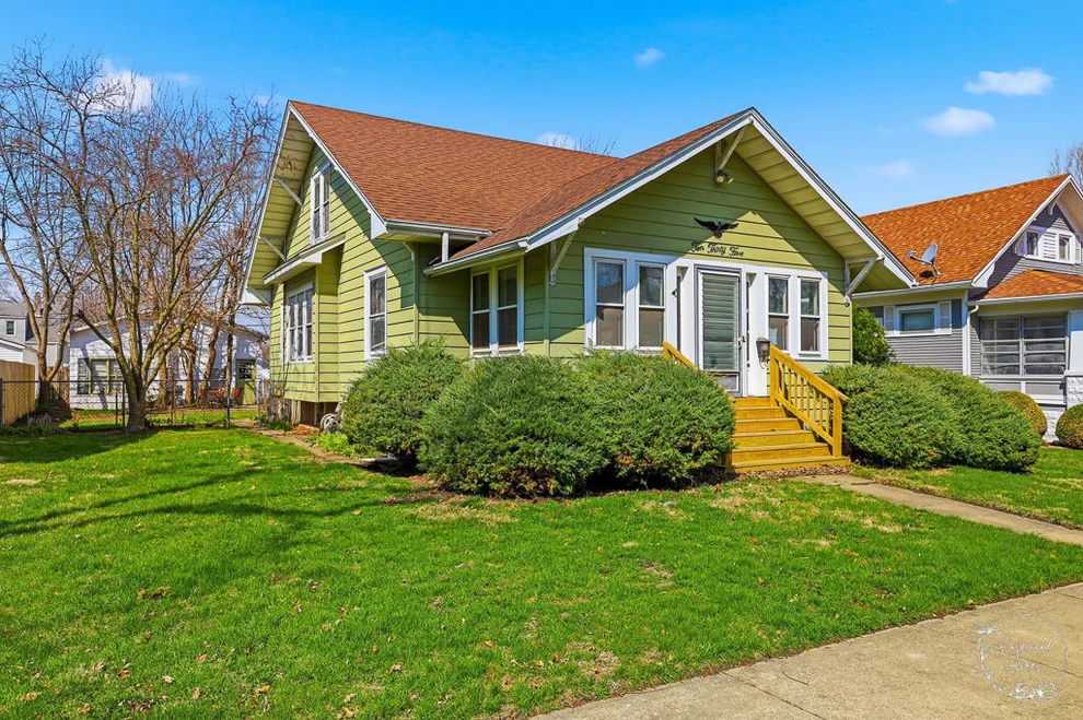 Unit for sale at 1035 S 3rd Avenue, Kankakee, IL 60901