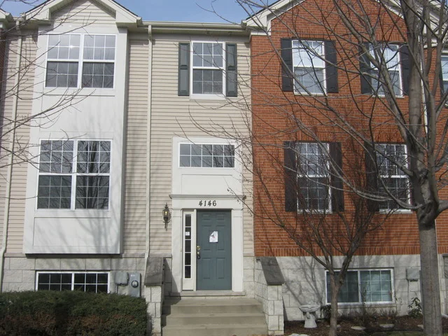 Unit for sale at 4146 Milford Lane, AURORA, IL 60504