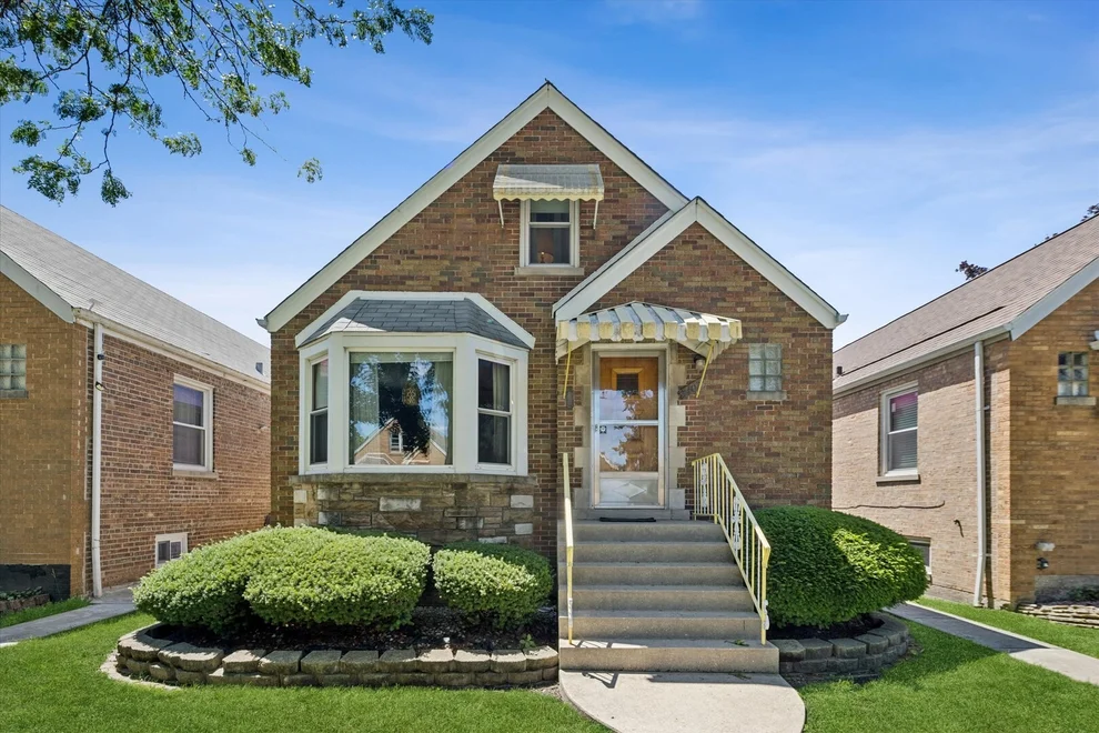 Unit for sale at 3402 S 58th Court, Cicero, IL 60804