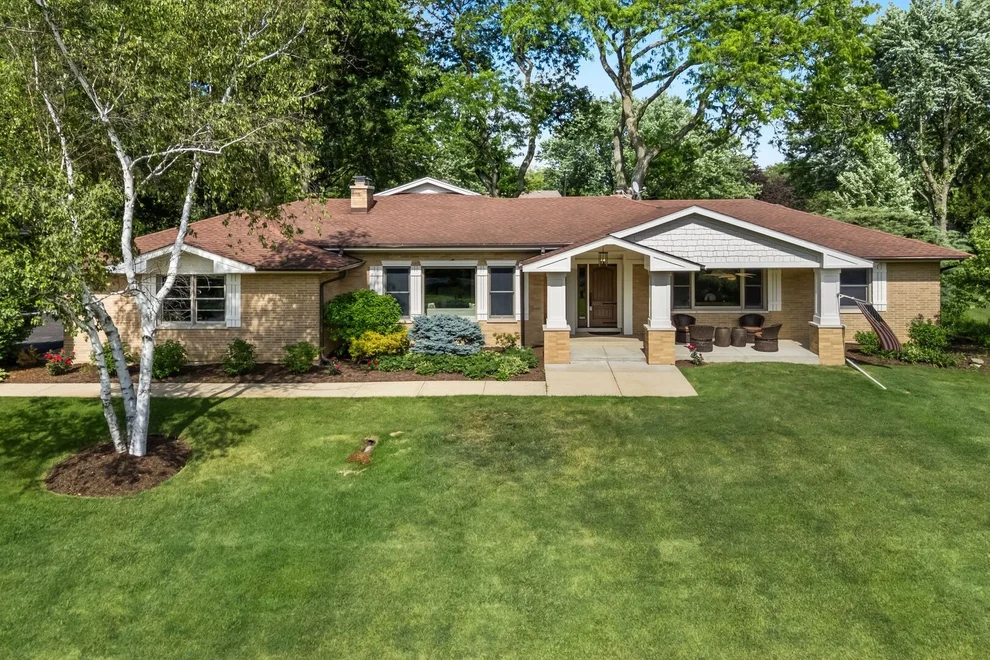 Unit for sale at 1043 Blackburn Drive, Inverness, IL 60067