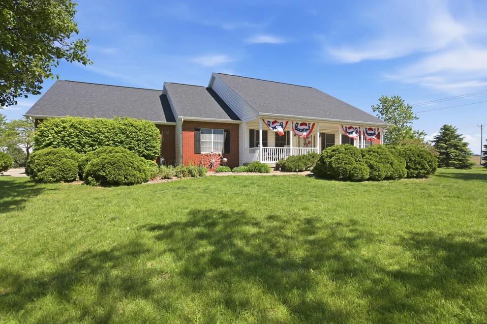 Unit for sale at 2102 Laurel Park Place, Champaign, IL 61822
