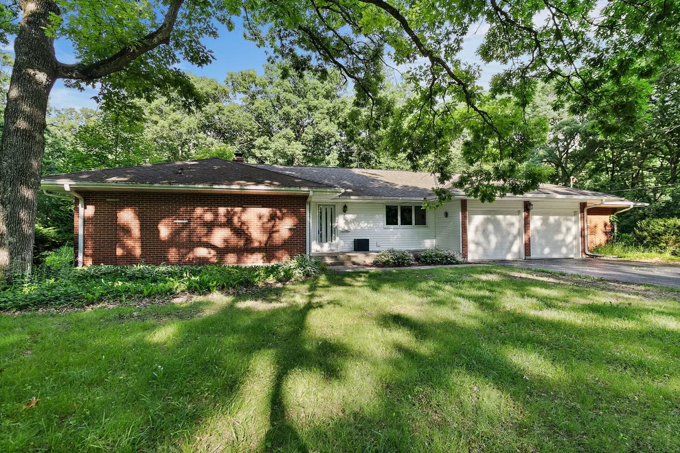 Unit for sale at 7N161 Hickory Lane, St. Charles, IL 60174