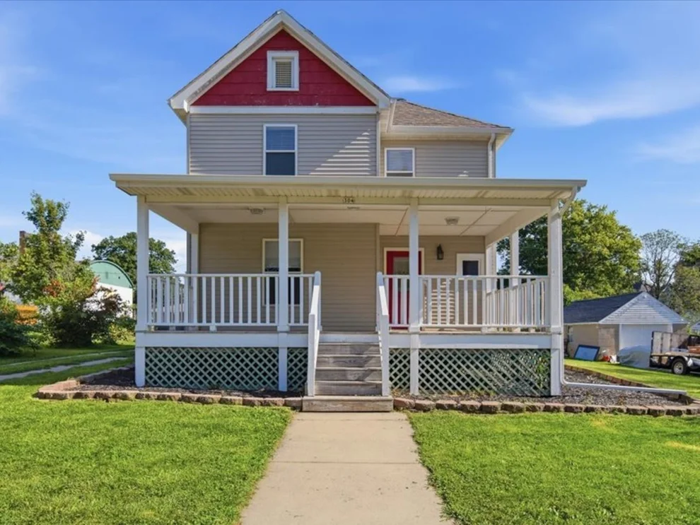 Unit for sale at 304 E Franklin Street, Carlock, IL 61725