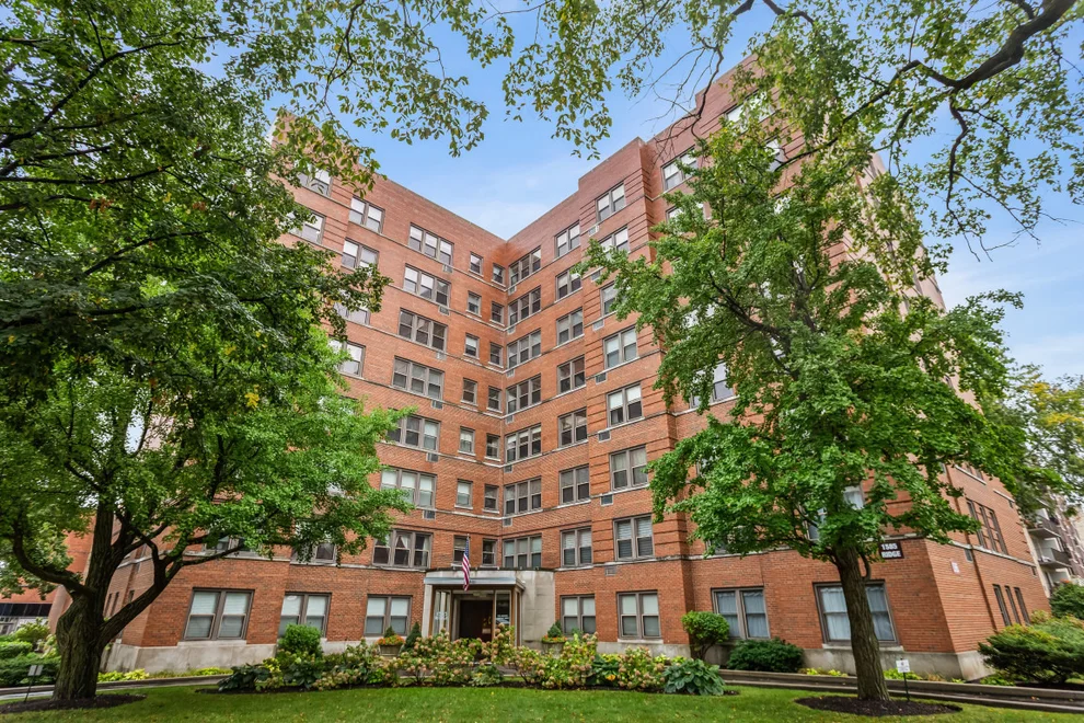 Unit for sale at 1585 Ridge Avenue, Evanston, IL 60201