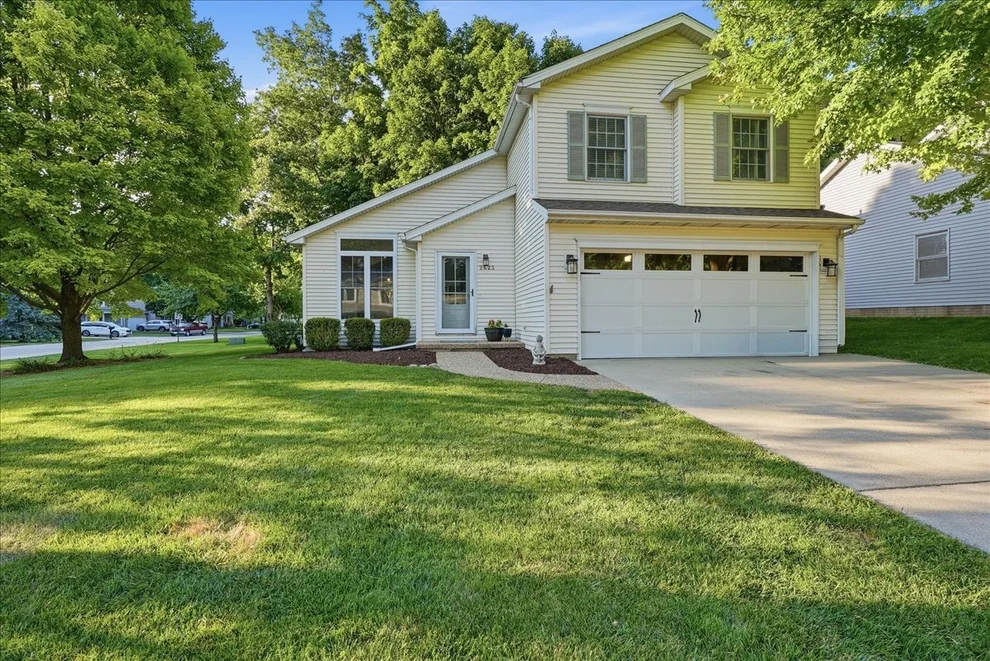 Unit for sale at 2623 Persimmon Place, Bloomington, IL 61701