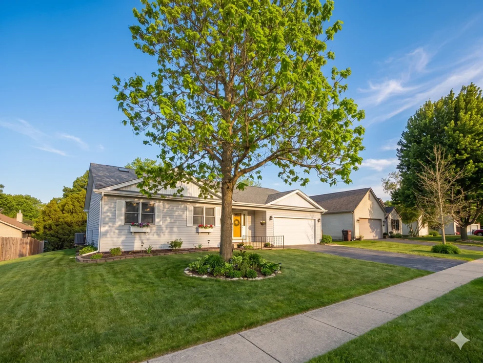Unit for sale at 1642 Wheeler Street, Woodstock, IL 60098