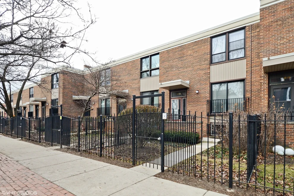Unit for sale at 820 S LAFLIN Street, Chicago, IL 60607