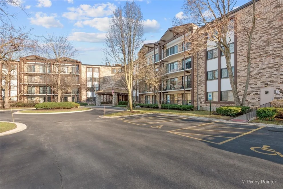 Unit for sale at 1400 N Yarmouth Place, Mount Prospect, IL 60056