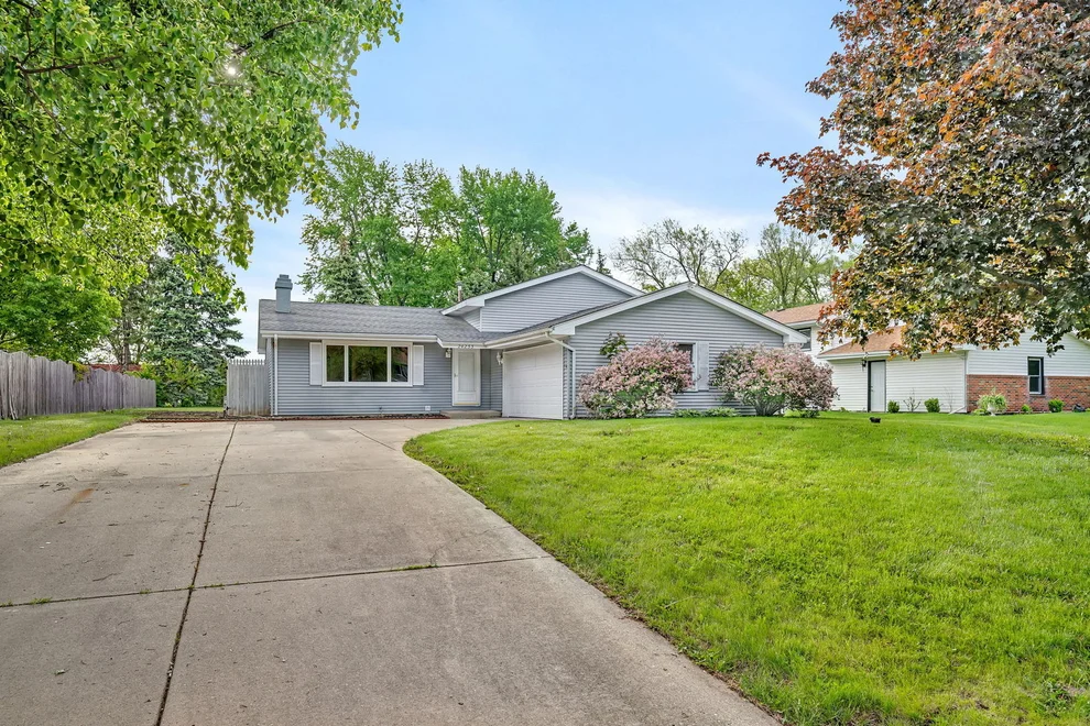 Unit for sale at 24253 S Edwin Drive, Channahon, IL 60410