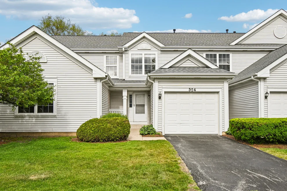 Unit for sale at 524 Jennifer Circle, Mundelein, IL 60060