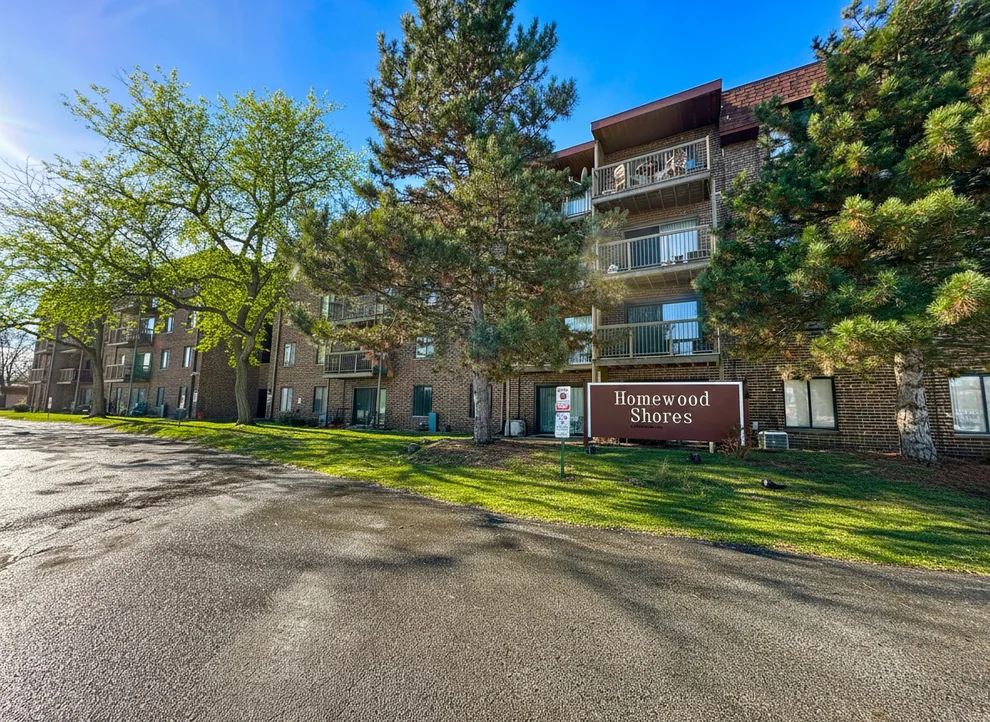 Unit for sale at 820 Elder Road, Homewood, IL 60430