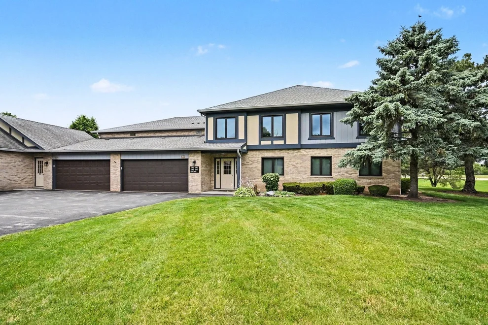 Unit for sale at 2743 Harbor Drive, Joliet, IL 60431