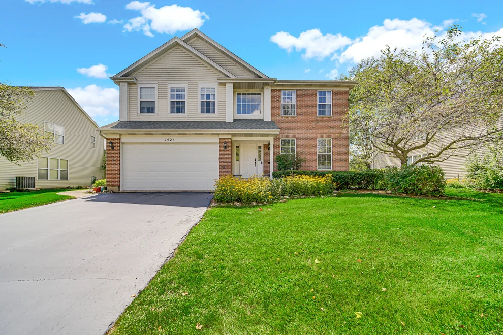 Unit for sale at 1421 Richmond Lane, Algonquin, IL 60102