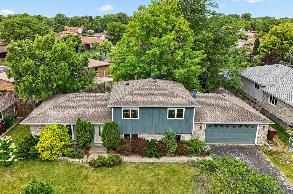 Unit for sale at 16154 85th Avenue, Tinley Park, IL 60487