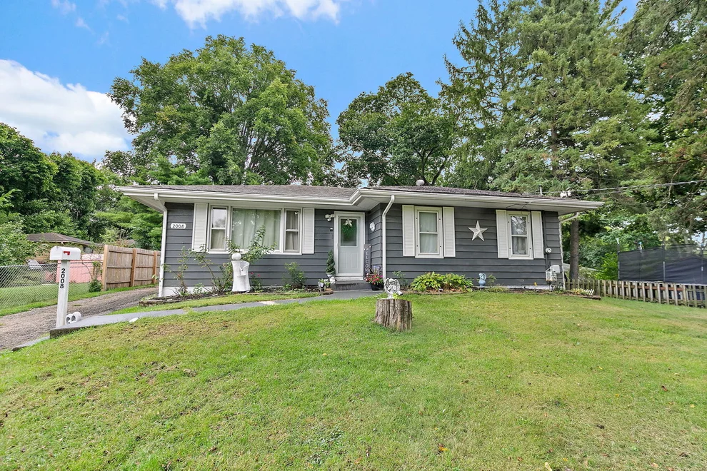 Unit for sale at 2008 Eastmoreland Avenue, Rockford, IL 61108