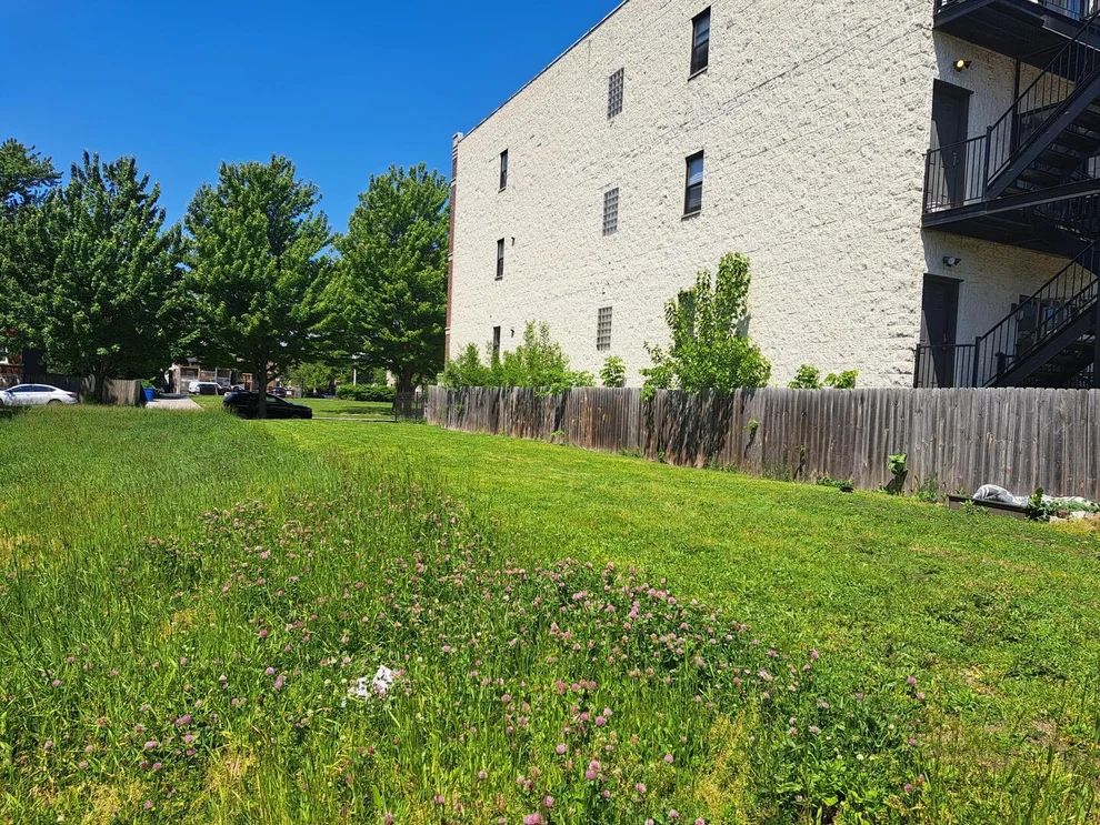 Unit for sale at 4545 S Champlain Avenue, Chicago, IL 60653