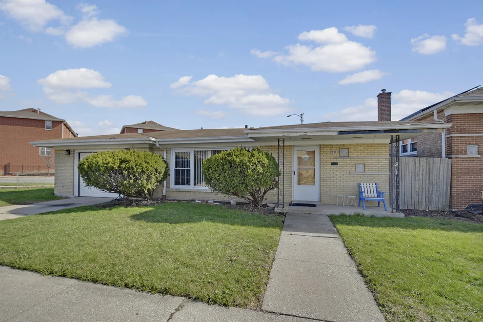 Unit for sale at 3801 W 84th Place, Chicago, IL 60652