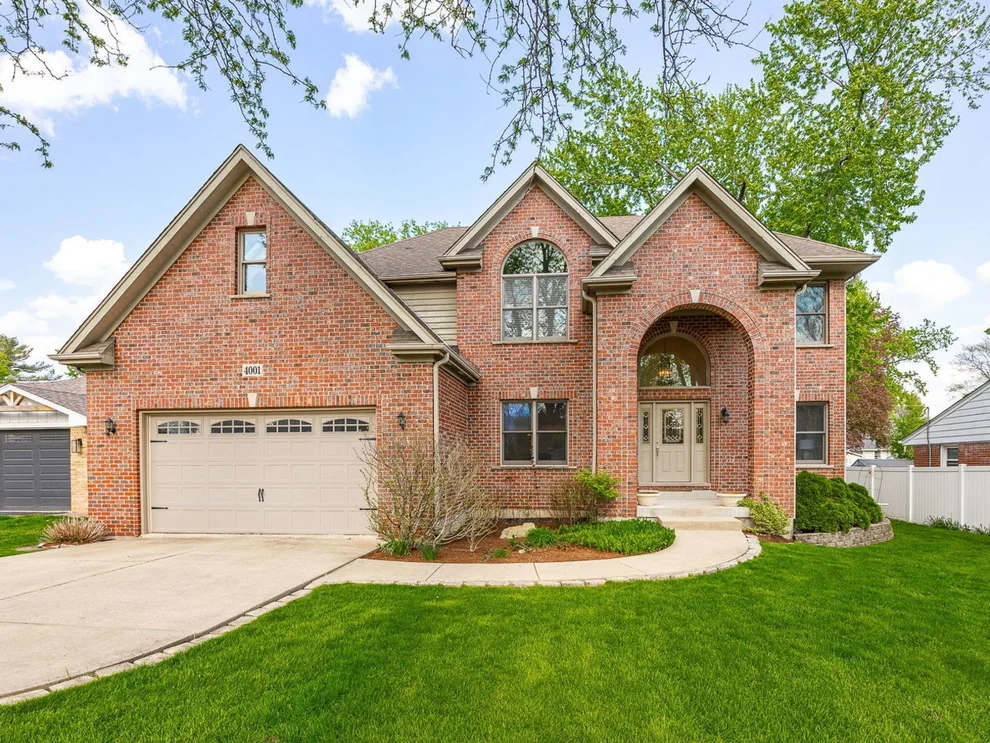 Unit for sale at 4001 Washington Street, Downers Grove, IL 60515