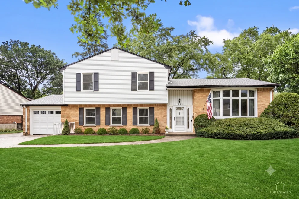 Unit for sale at 1340 E Rosita Drive, Palatine, IL 60074