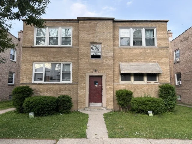 Unit for sale at 6531 N Hoyne Avenue, Chicago, IL 60645