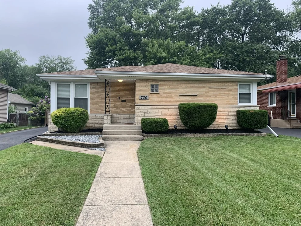Unit for sale at 730 S Monterey Avenue, Villa Park, IL 60181