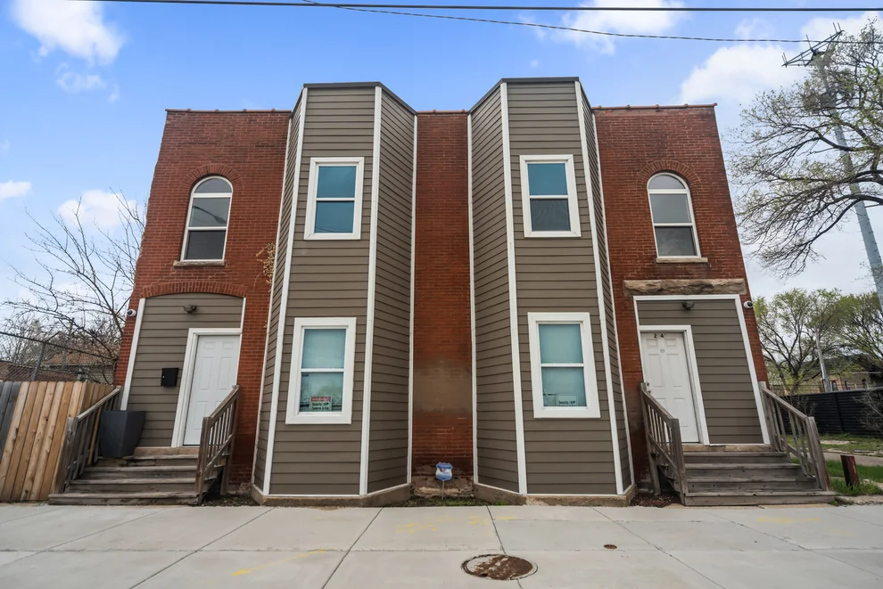 Unit for sale at 2646-48 W Van Buren Street, Chicago, IL 60612
