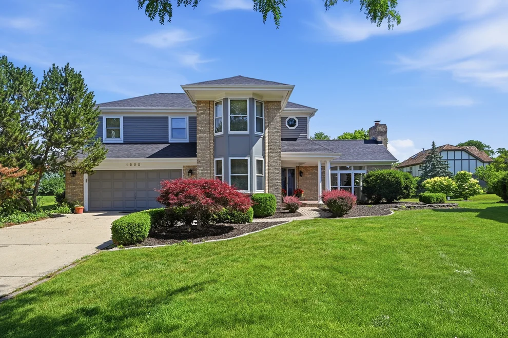 Unit for sale at 1500 Pine View Court, Darien, IL 60561