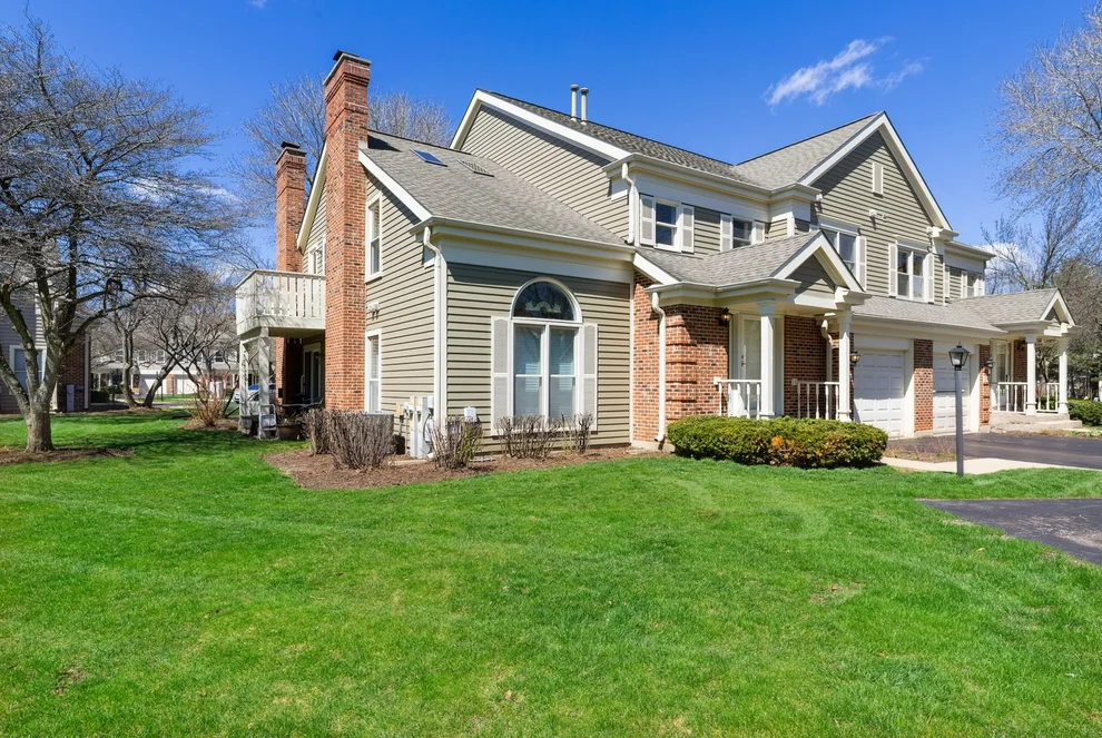 Unit for sale at 2543 E HUNTER Drive, Arlington Heights, IL 60004