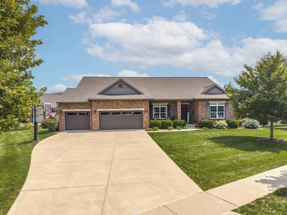 Unit for sale at 1302 Watersound Way, Bloomington, IL 61705