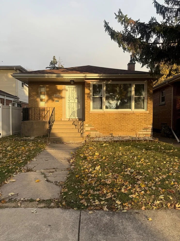Unit for sale at 12549 S Laflin Street, Calumet Park, IL 60827