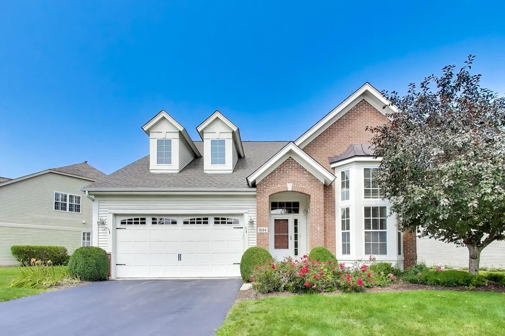 Unit for sale at 1694 Havenshire Road, Aurora, IL 60505