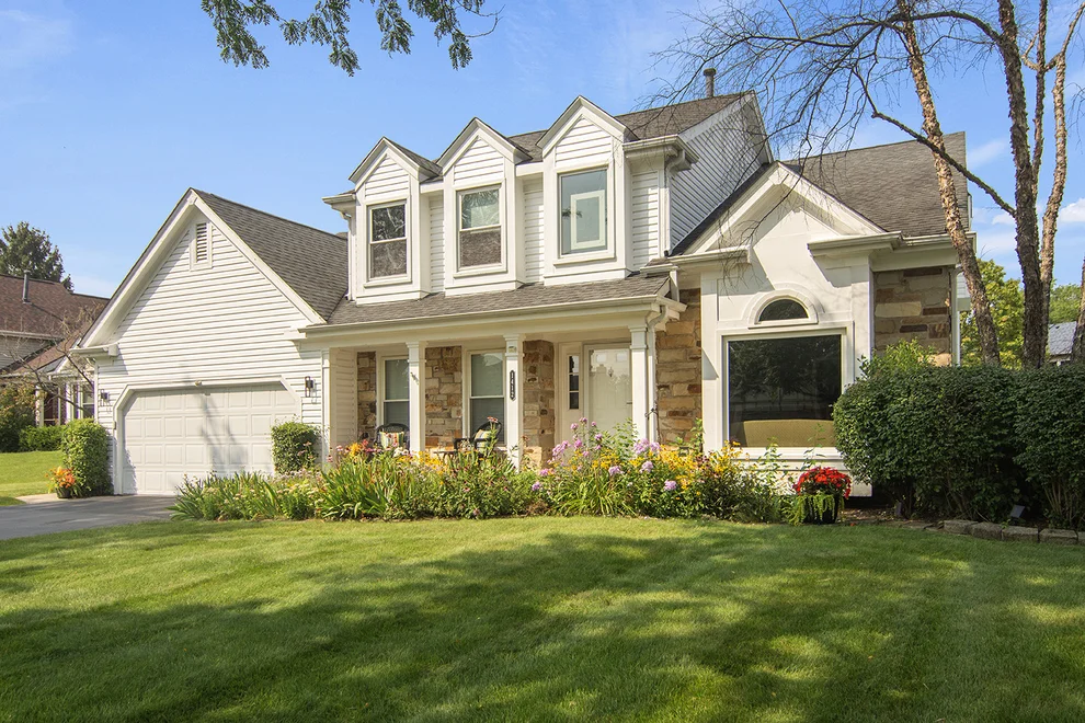 Unit for sale at 1412 Village Court, Buffalo Grove, IL 60089