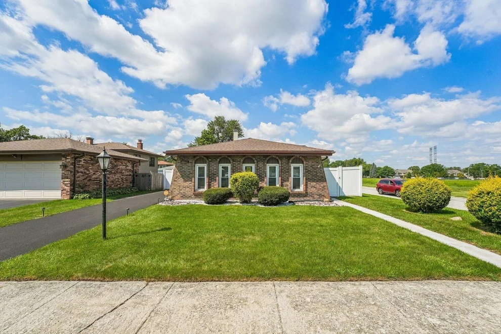 Unit for sale at 17808 S Hickory Street, Lansing, IL 60438