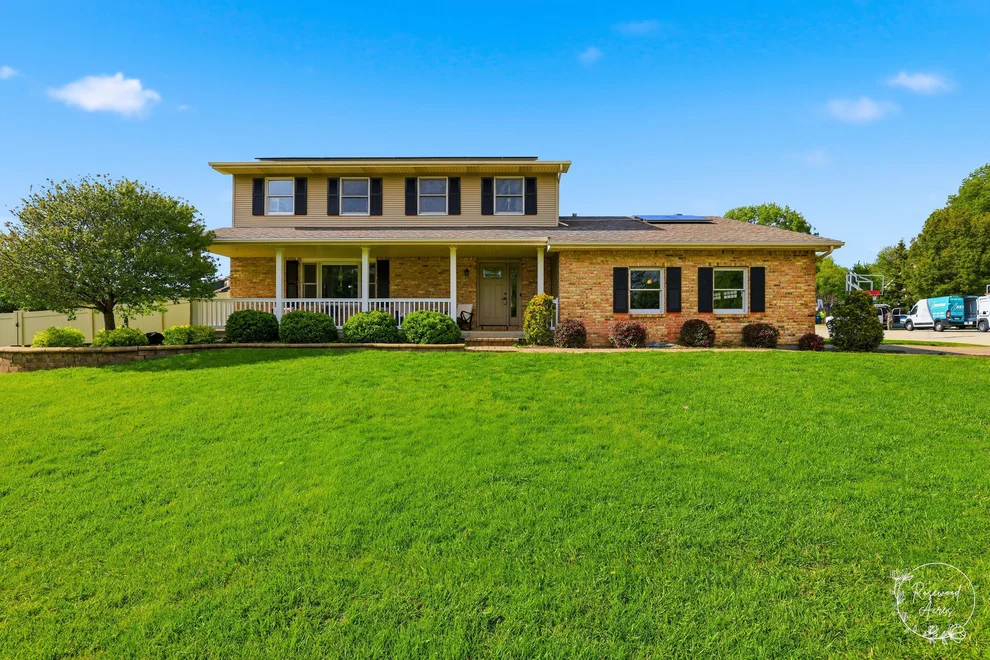 Unit for sale at 417 N Thames Court, Bourbonnais, IL 60914
