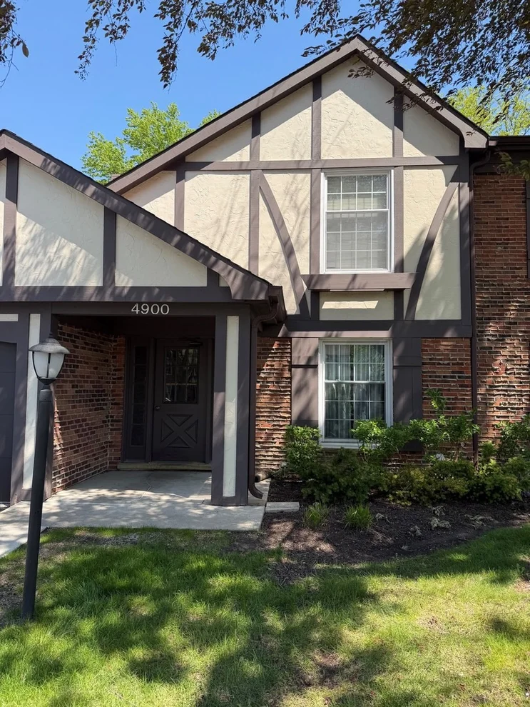 Unit for sale at 4900 Kimball Hill Drive, Rolling Meadows, IL 60008