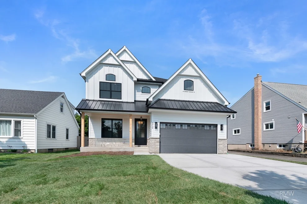 Unit for sale at 512 N Emroy Avenue, Elmhurst, IL 60126