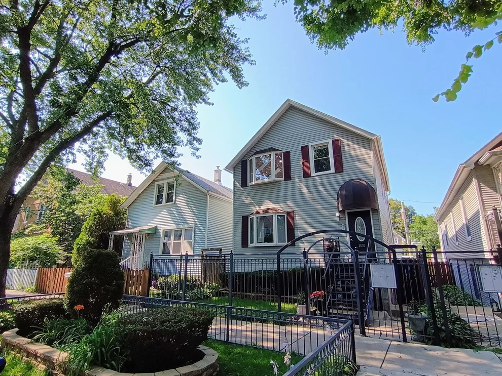 Unit for sale at 2516 W Lyndale Street, Chicago, IL 60647