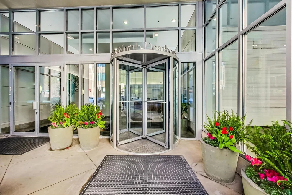 Unit for sale at 600 N DEARBORN Street, Chicago, IL 60610