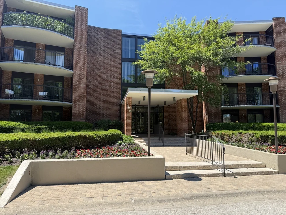 Unit for sale at 1405 E Central Road, Arlington Heights, IL 60005