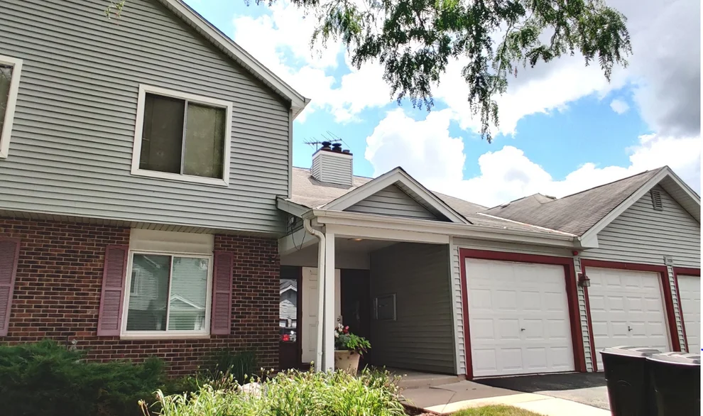 Unit for sale at 7030 Barrington Court, Woodridge, IL 60517