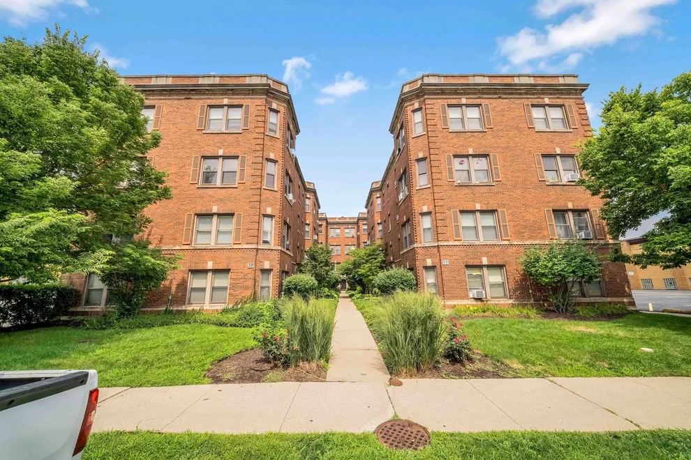 Unit for sale at 54 Forest Avenue, Riverside, IL 60546