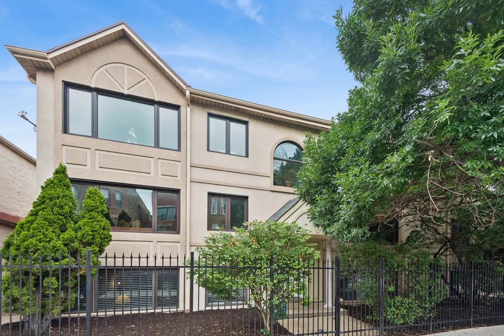 Unit for sale at 2112 W Armitage Avenue, Chicago, IL 60647