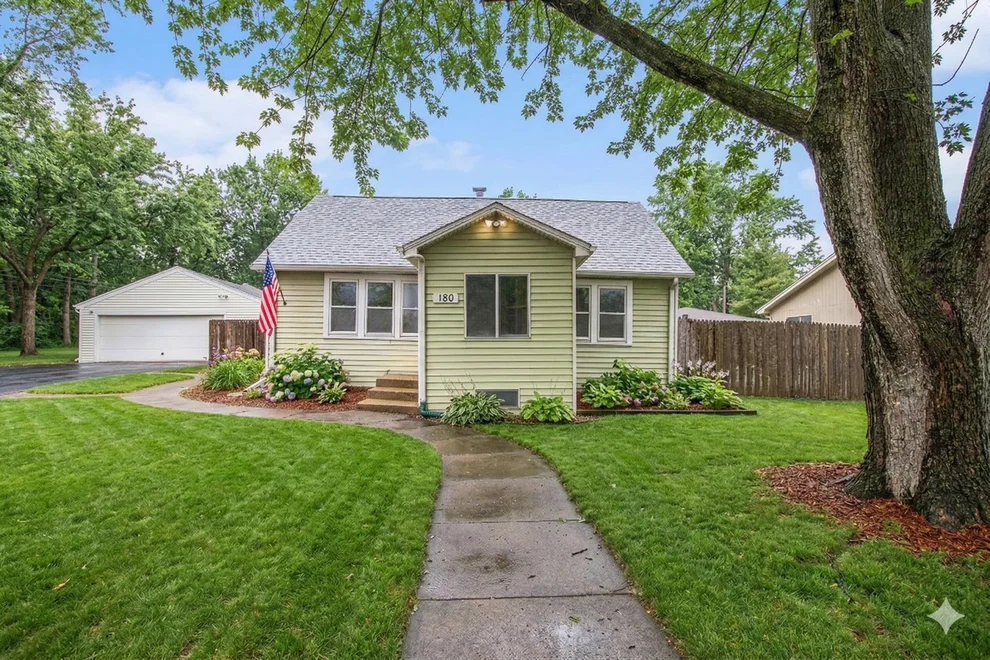 Unit for sale at 180 Henderson Street, Bensenville, IL 60106