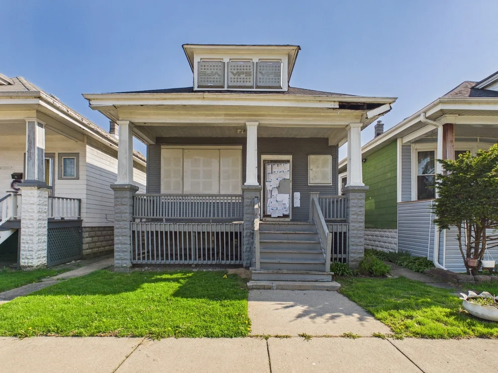 Unit for sale at 1327 W 72nd Place, Chicago, IL 60636