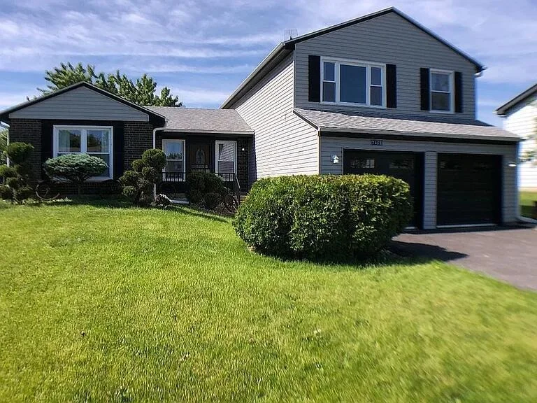 Unit for sale at 7465 W Hickory Creek Drive, Frankfort, IL 60423