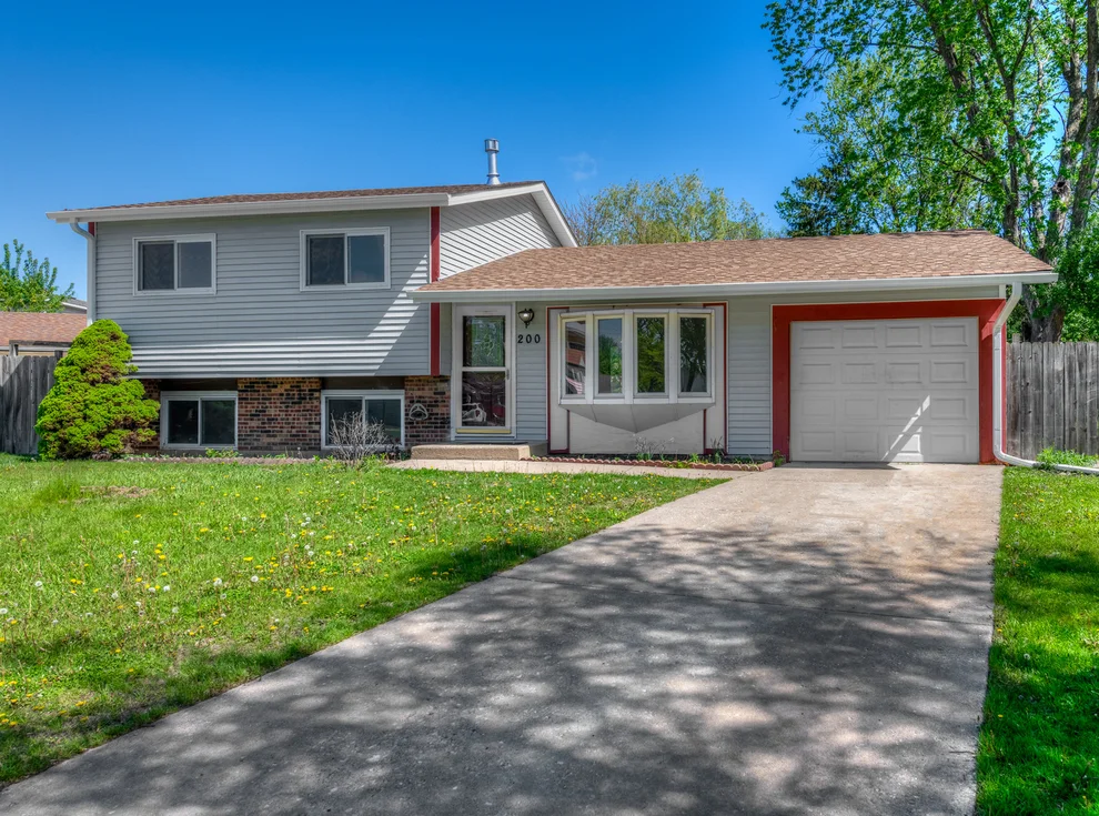 Unit for sale at 200 Hampdon Court, Bolingbrook, IL 60440