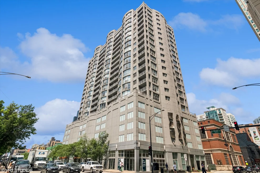 Unit for sale at 600 N DEARBORN Street, Chicago, IL 60654