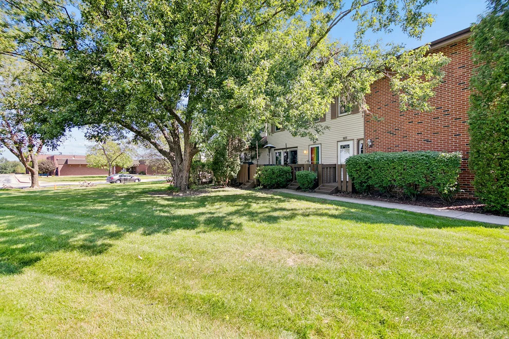 Unit for sale at 7744 W Jefferson Court, Frankfort, IL 60423